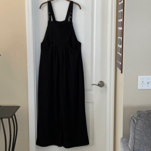 Halara Waffle Jumpsuit Adj Button Straps Multiple Pockets Black - Picture 5 of 13